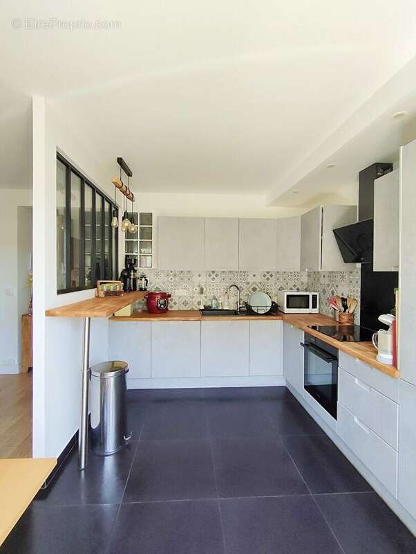 Appartement à VILLE-D'AVRAY