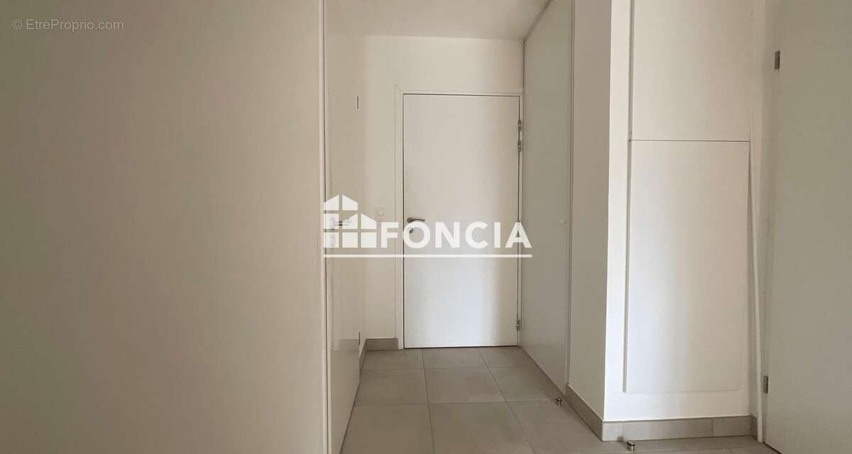 Appartement à MENNECY