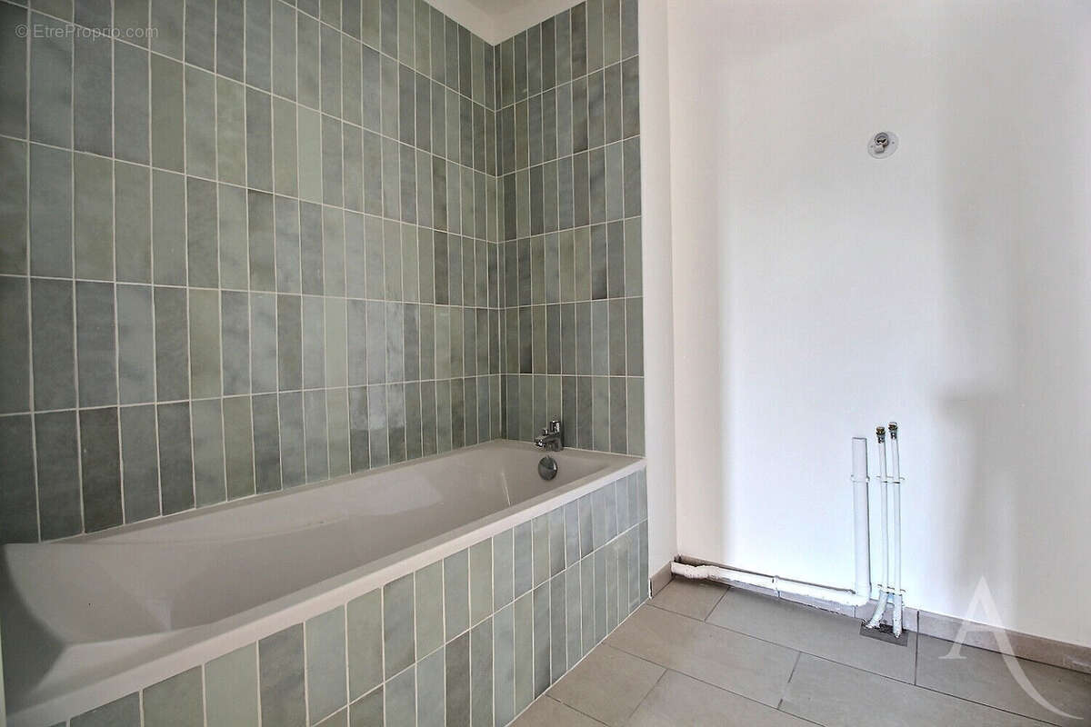 Maison à VILLENAVE-D'ORNON