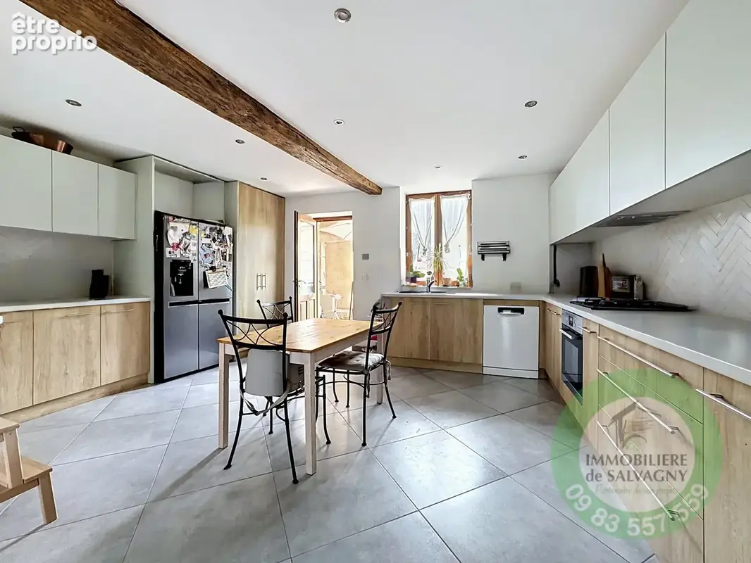 A vendre maison de caractère avec jardin et dependances a morancé - photo 6