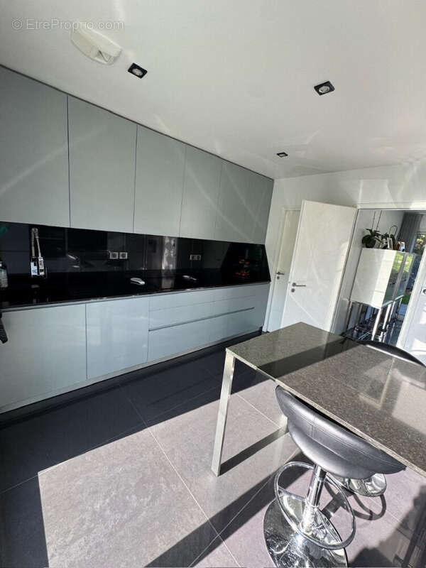 Maison Sannois Quartier Pasteur 6 pièce(s) 131 m2 - photo 5