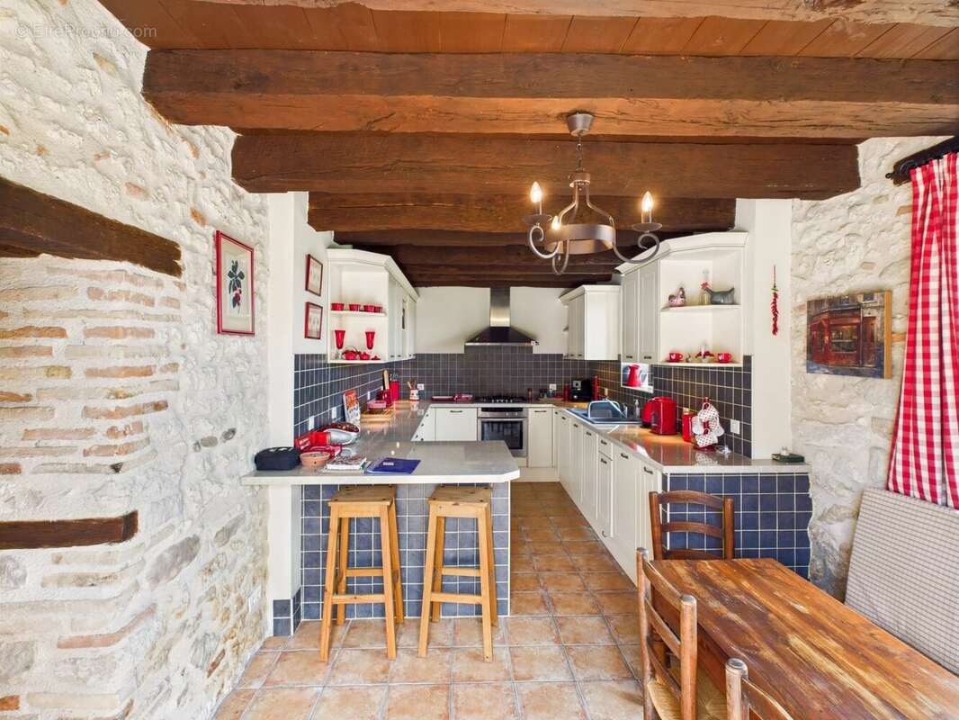Maison à CASTELNAU-DE-MONTMIRAL