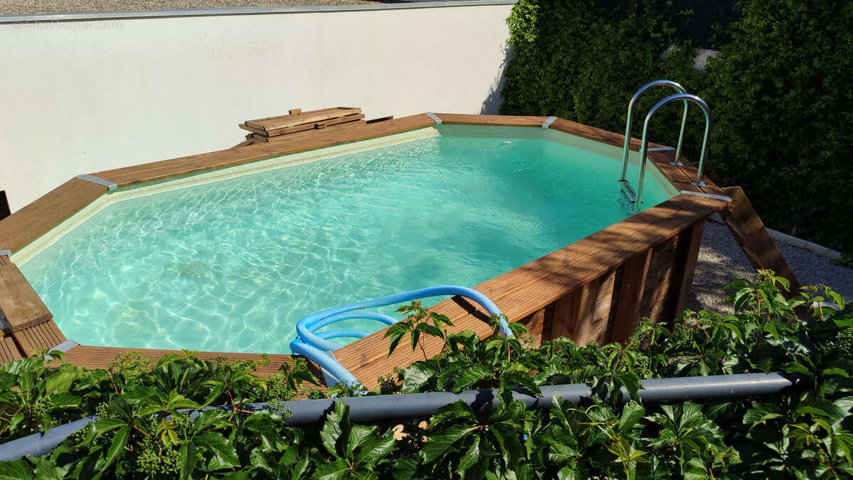 Maison à GALLARGUES-LE-MONTUEUX