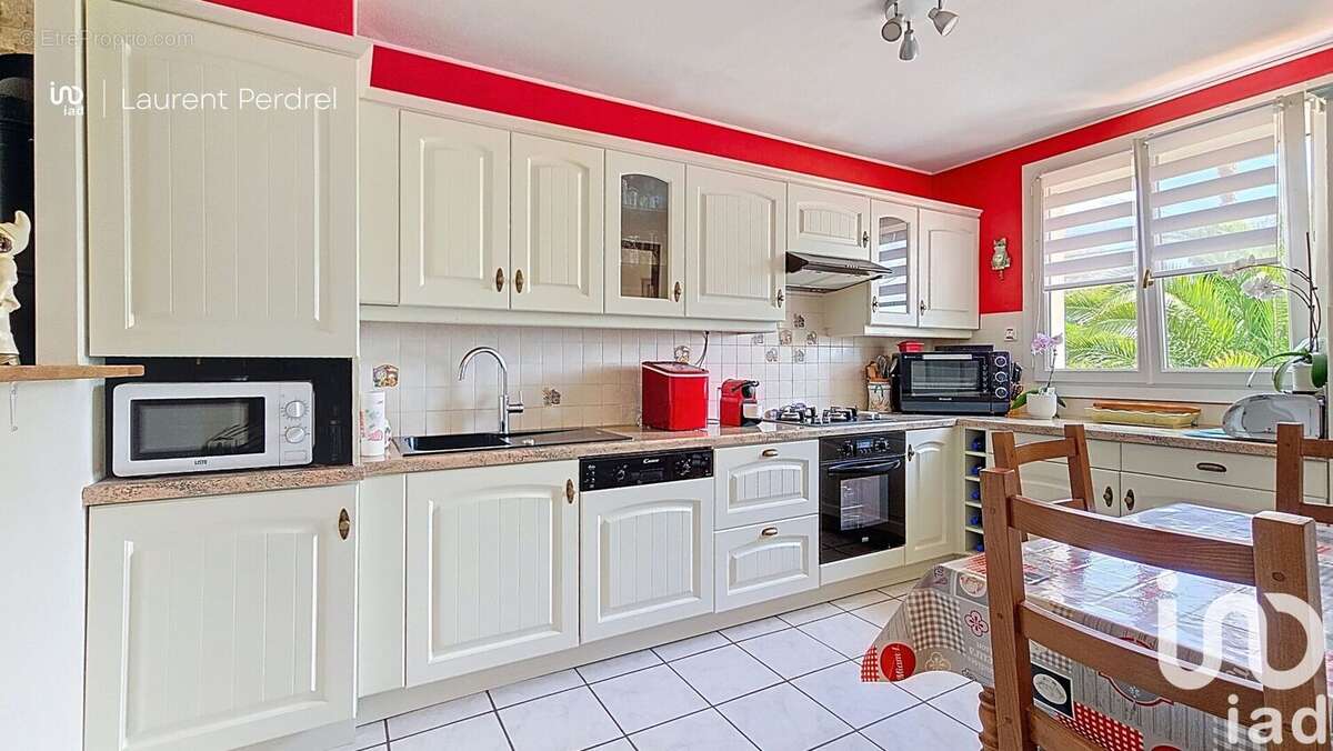 Photo 3 - Maison à SAINT-JEAN-LA-POTERIE