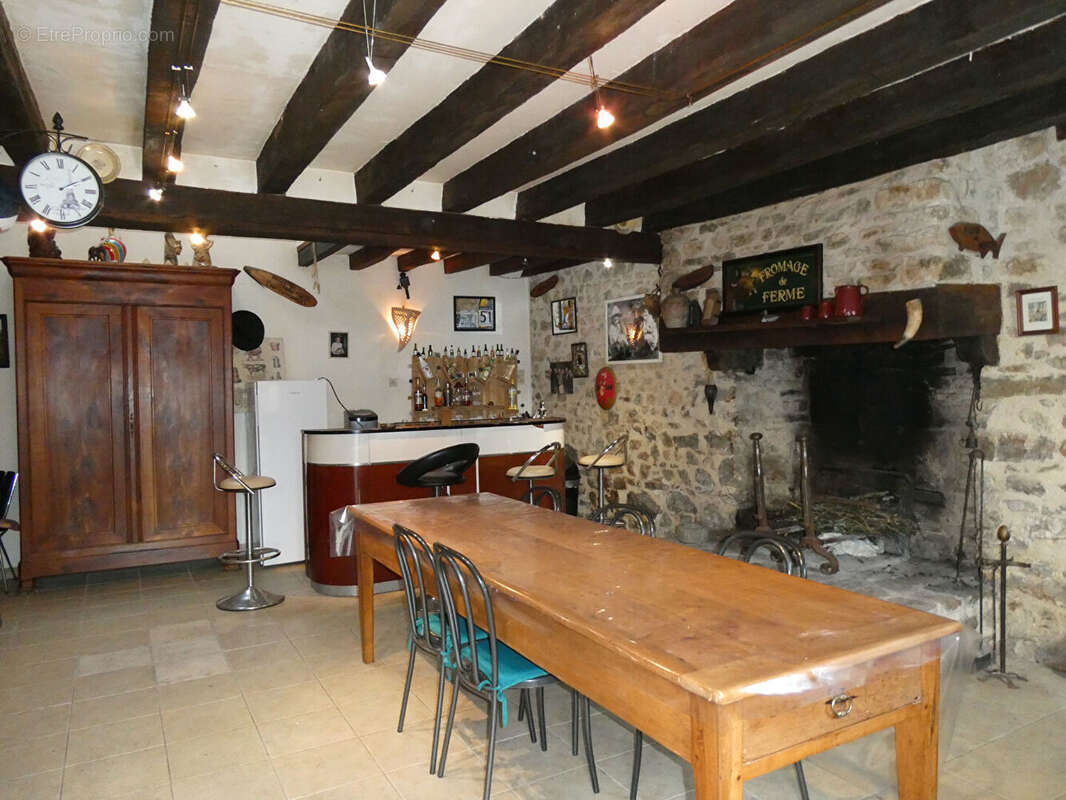 Maison à SAINT-PIERRE-SUR-ORTHE