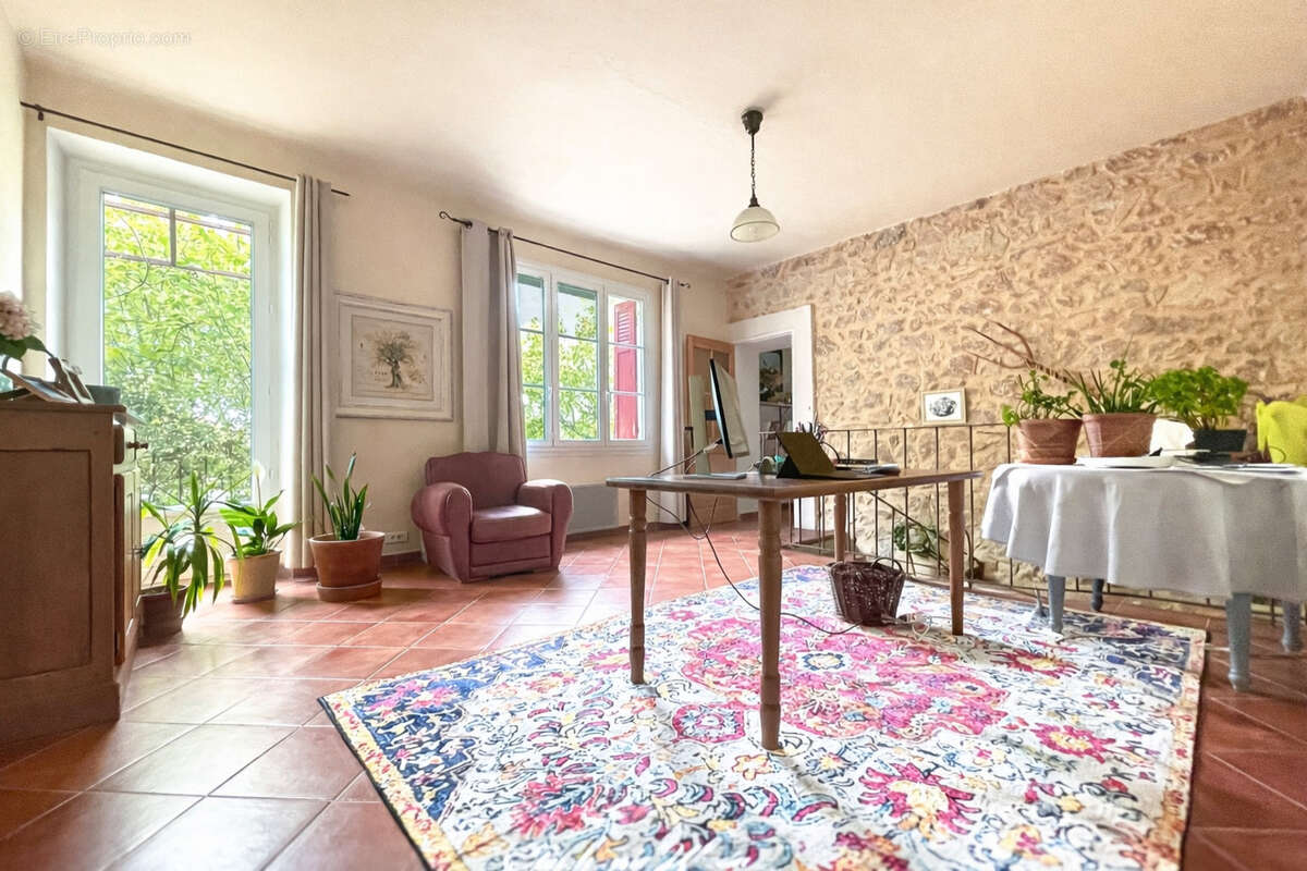 Maison à MALLEMORT
