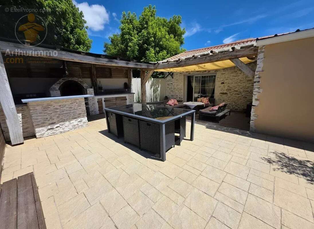 Maison à PAULX