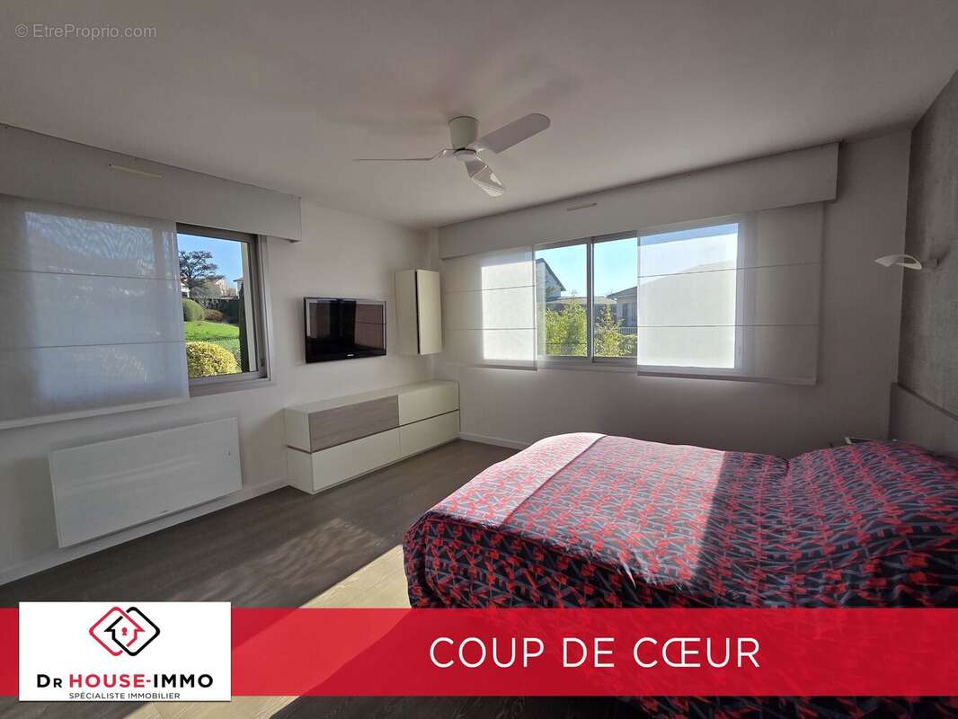 Maison à LA TOUR-DE-SALVAGNY