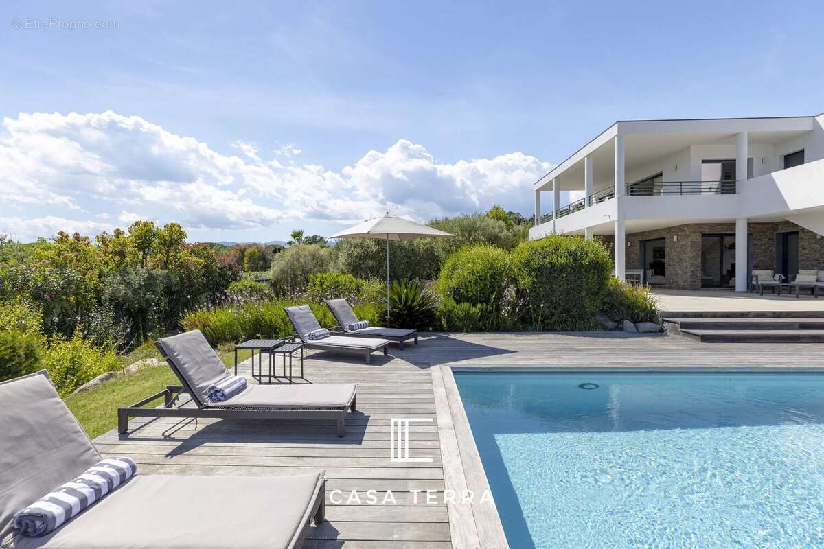 Maison à PORTO-VECCHIO
