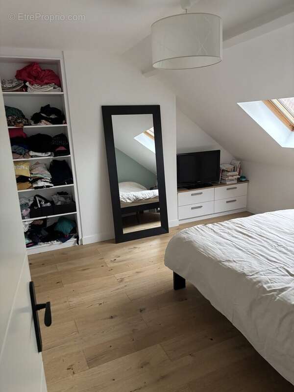 Chambre 2ème étage + S.de Douche - Maison à LAMBERSART
