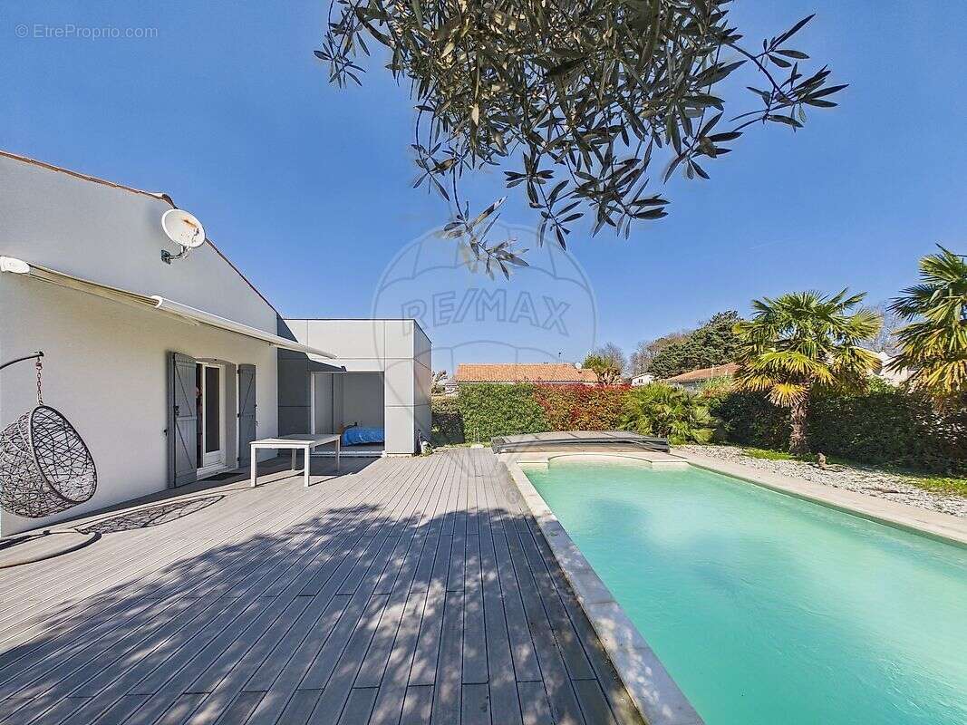 Maison à LES MATHES