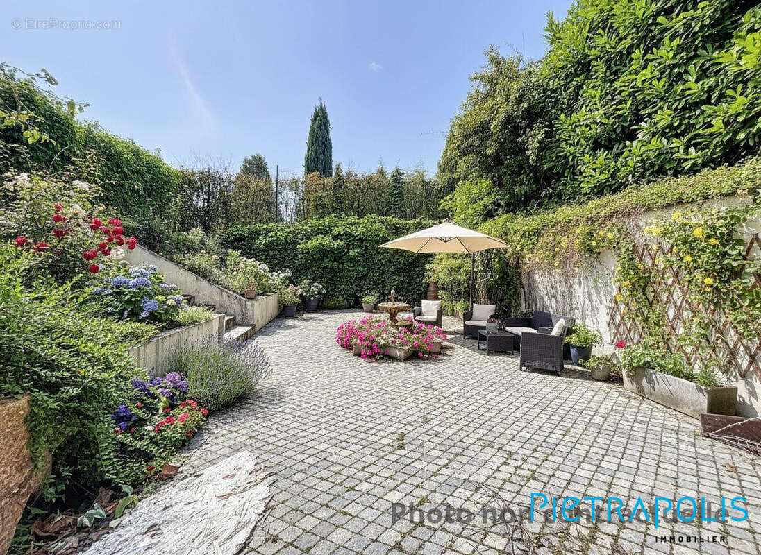 Appartement à DIVONNE-LES-BAINS