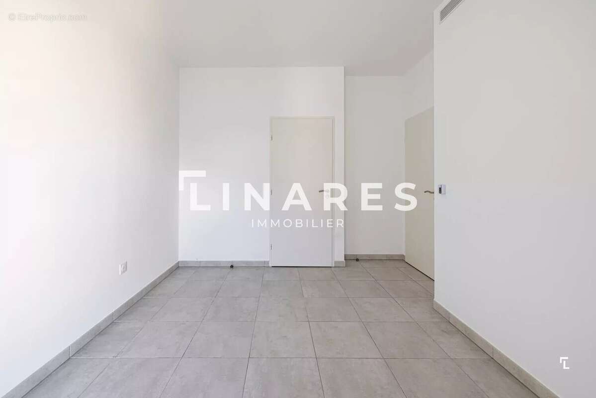 Appartement à MARSEILLE-6E