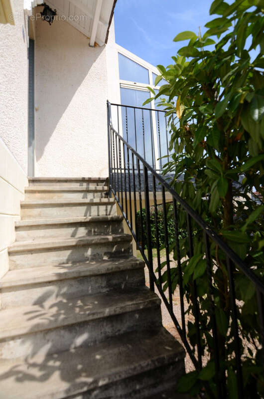 Maison à GUEUGNON