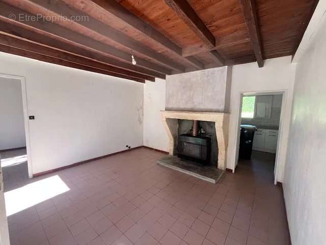 Maison à SAINT-SYMPHORIEN