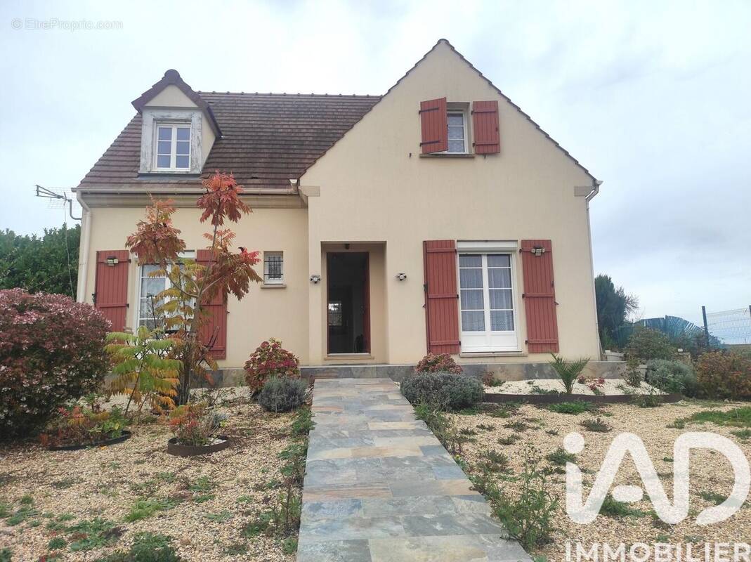 Photo 1 - Maison à SALINS