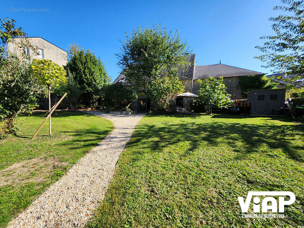 Maison à LA SOUTERRAINE