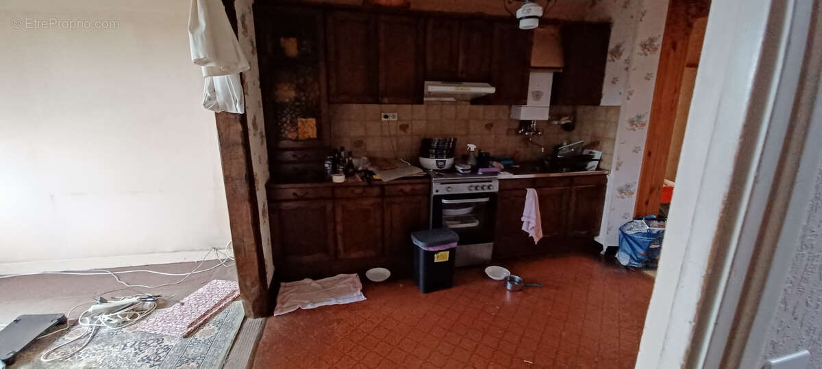 Maison à LE RELECQ-KERHUON