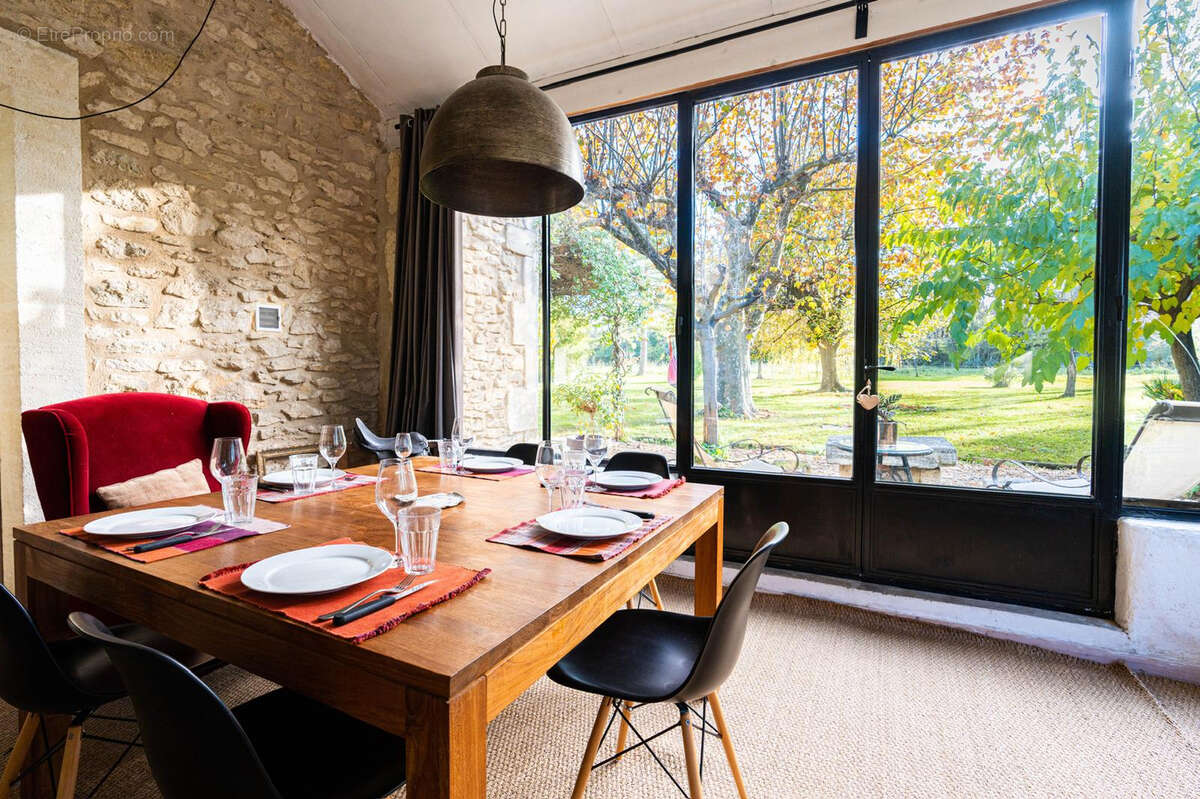 Mas Saint Remy De Provence  325 m2 - photo 10