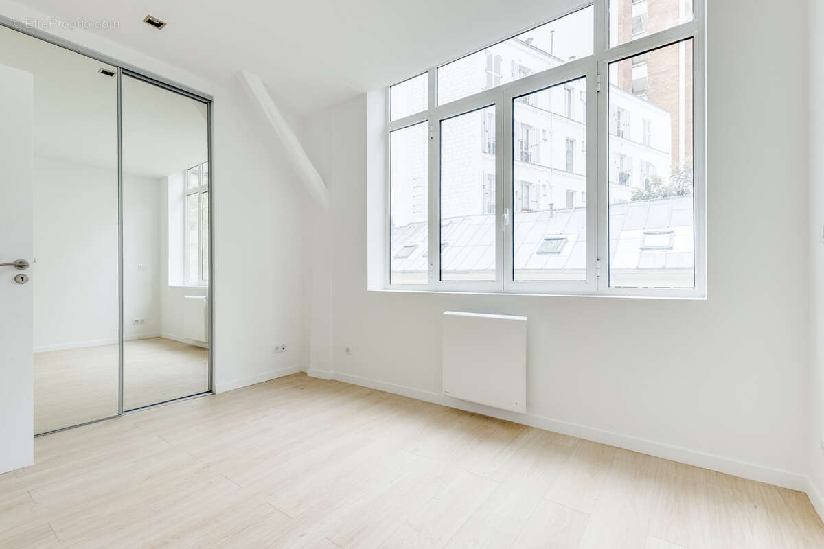 Appartement à PARIS-11E