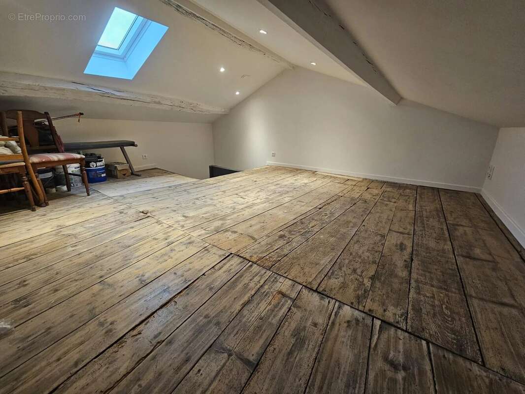 Maison à SAINT-MARTIN-DU-MONT