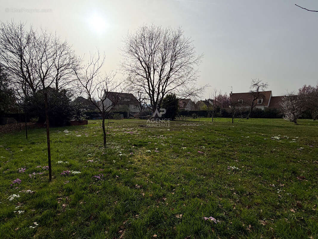 Terrain à ERMONT