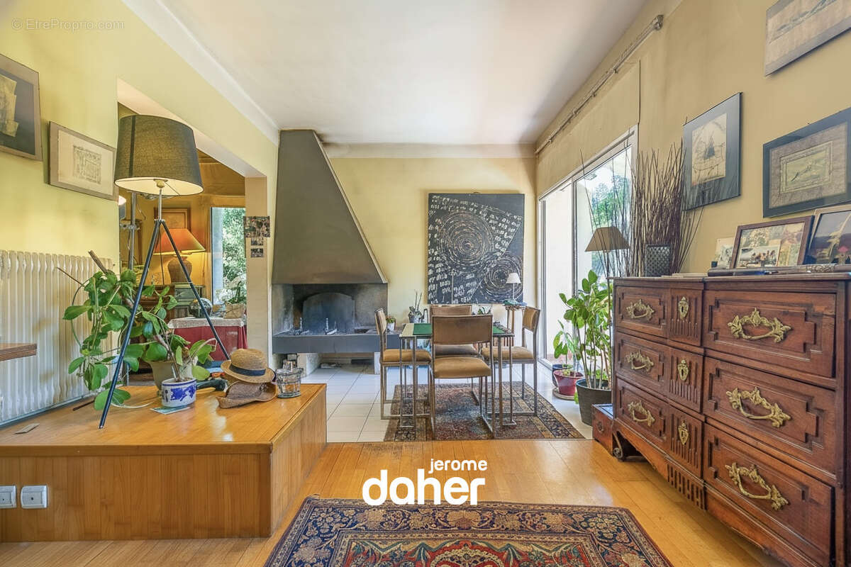 Maison à MARSEILLE-8E
