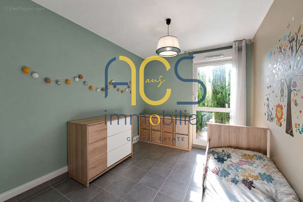 Appartement à CHATEAUNEUF-LES-MARTIGUES