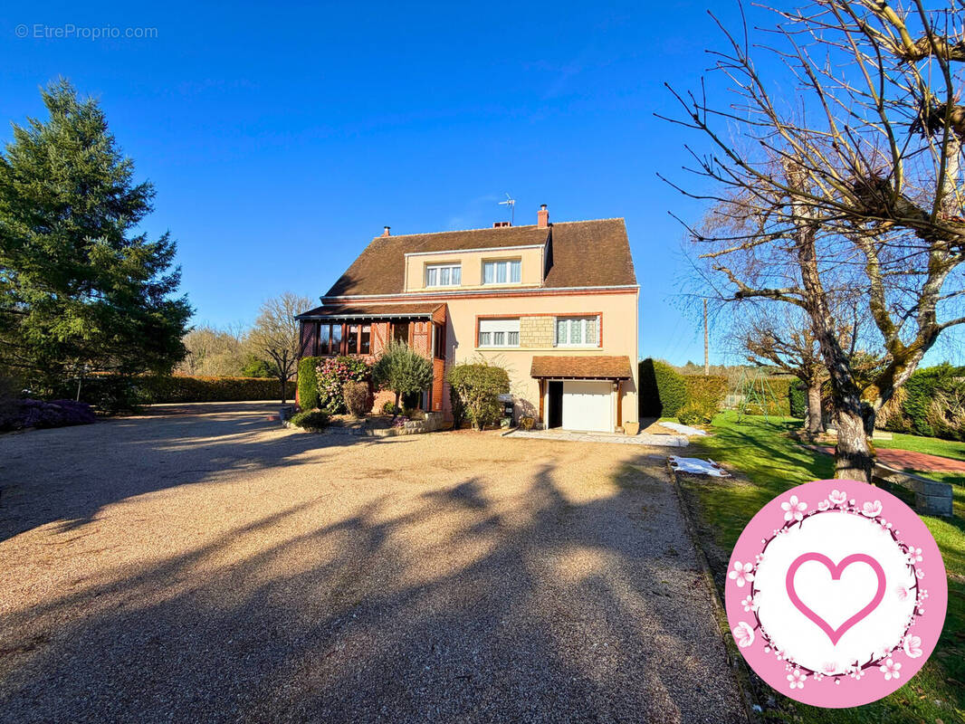 Maison à BRAY-EN-VAL