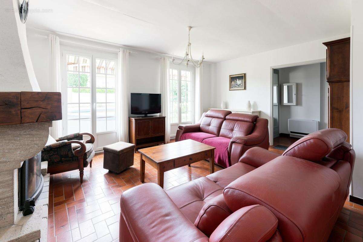 Maison à BOUC-BEL-AIR