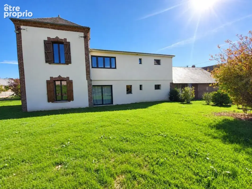 NOUVEAUTÉ – Maison de caractère rénovée de 183 m² avec fort potentiel - photo 2
