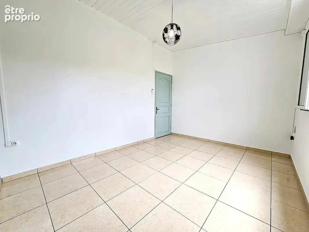 Maison 189 m² à L'etang-Sale  - photo 8