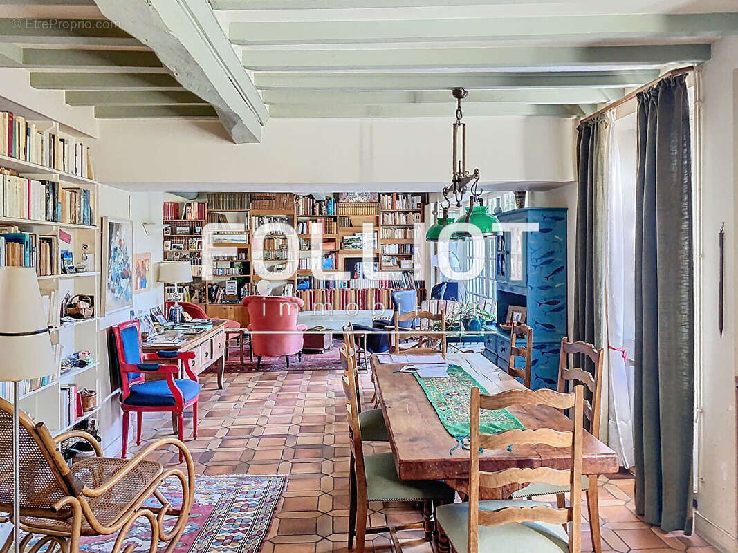 Maison à SAINTE-MARIE-DU-MONT