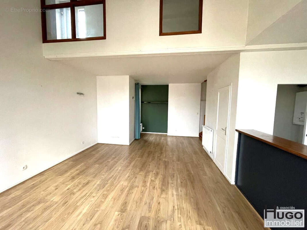 Déjà vendu par l'agence !!! bordeaux- proche du lycee montaigne et de la victoire- appartement t2 duplex libre ! - photo 7