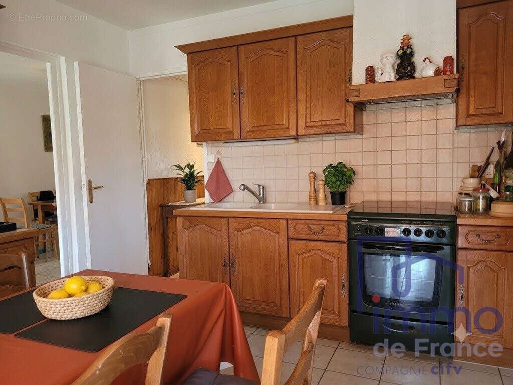 Appartement 66 m² à Vals-Pres-Le-Puy  - photo 6
