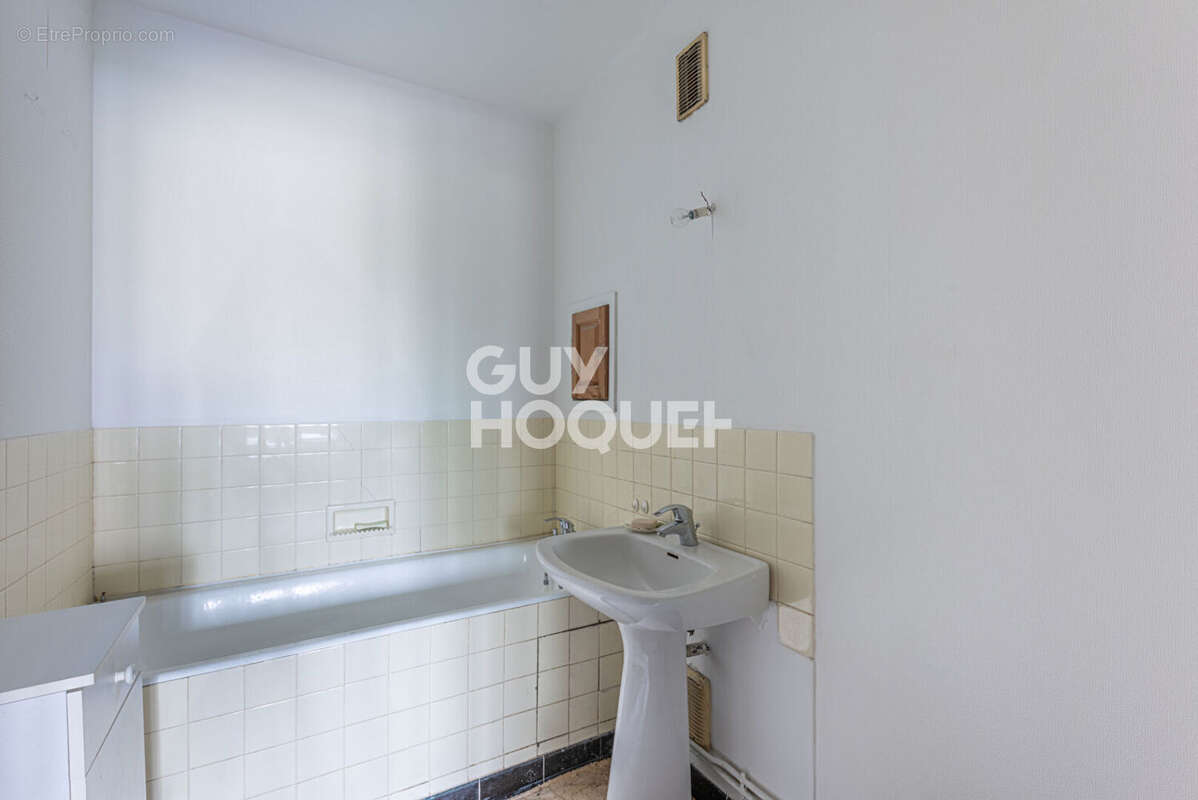 Appartement à PARIS-12E
