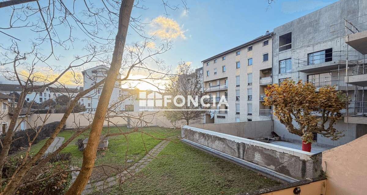 Appartement à LYON-8E