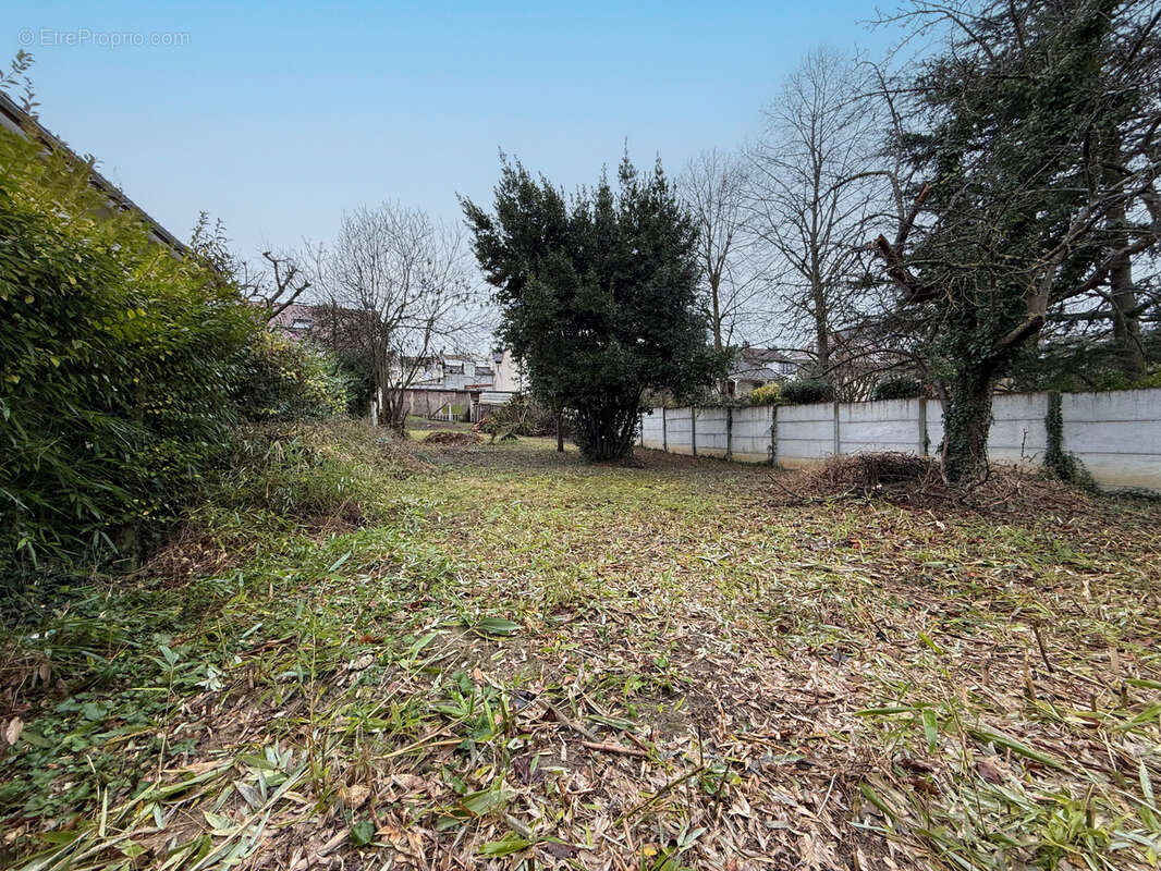 Autre à RUEIL-MALMAISON