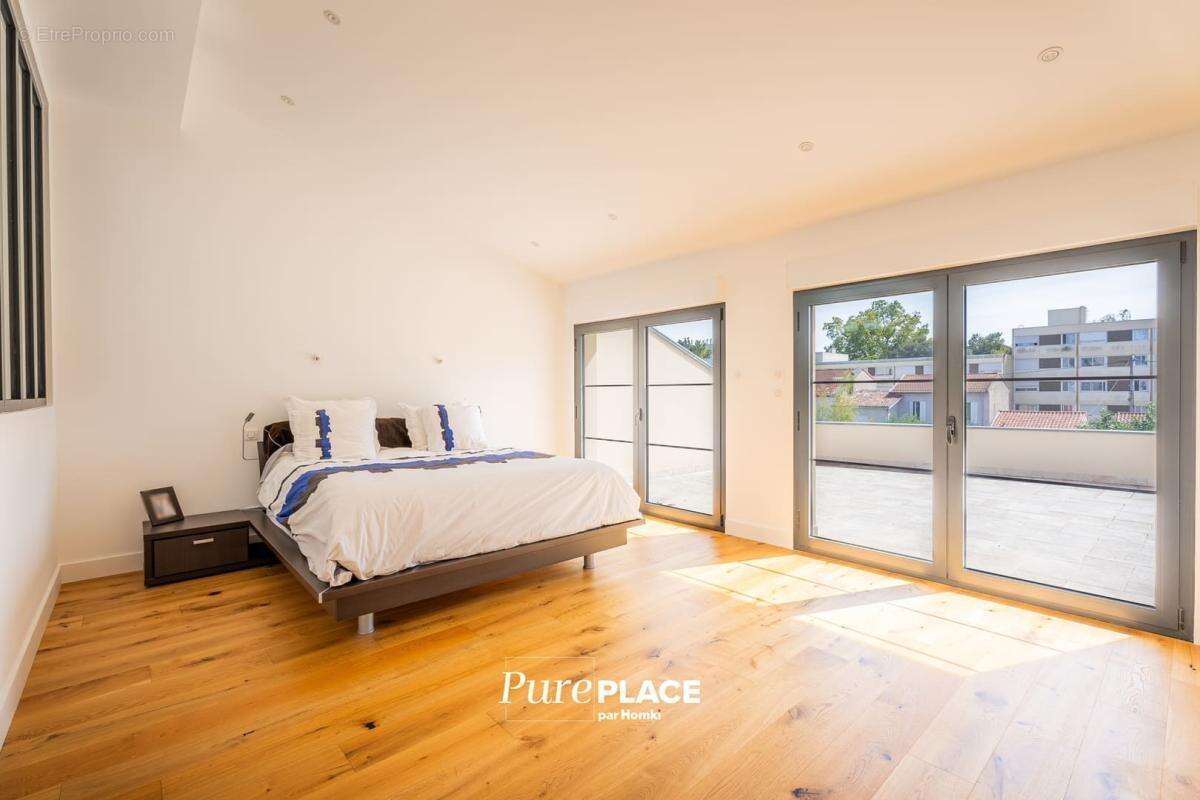 Villa contemporaine de 220 m2 à Bordeaux - photo 9