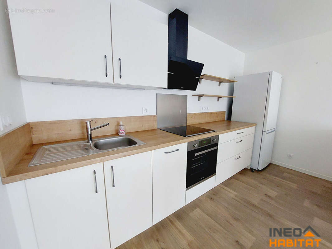Appartement à MELESSE
