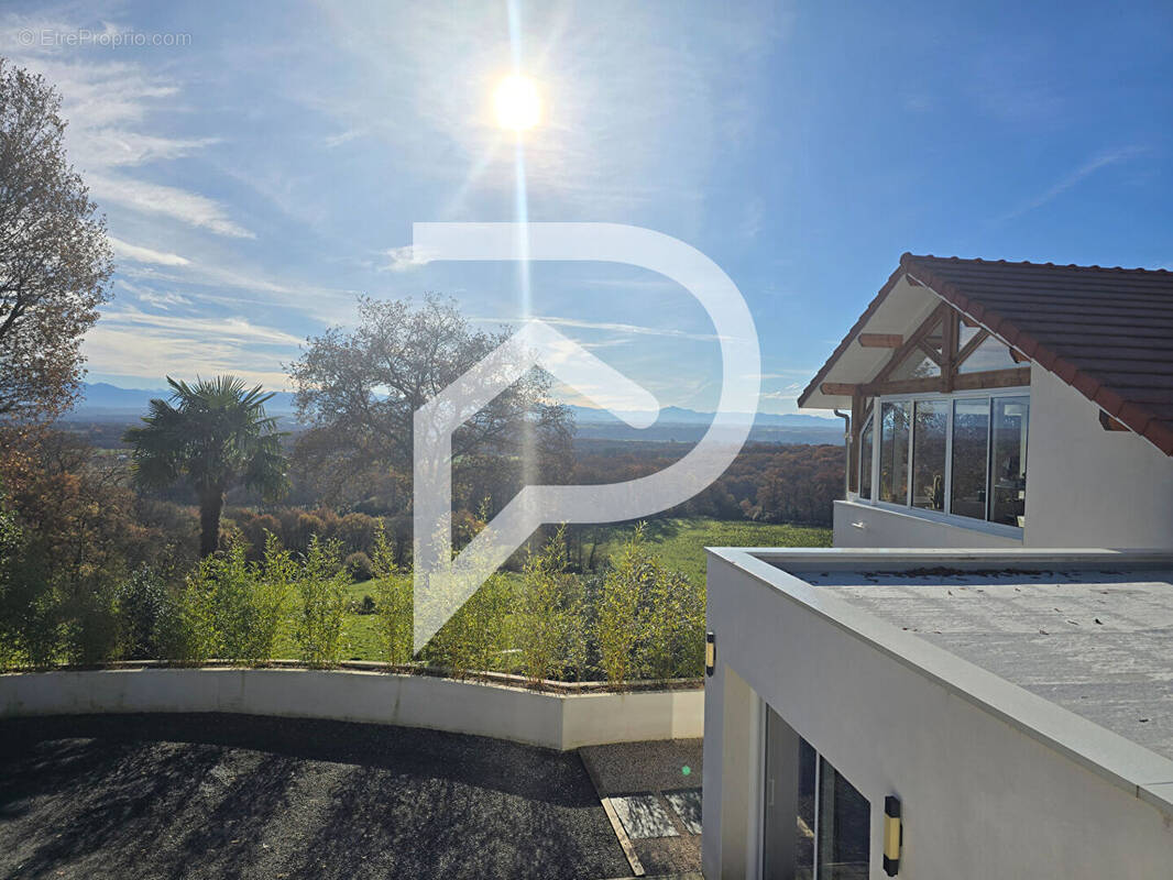 Maison à ARTHEZ-DE-BEARN