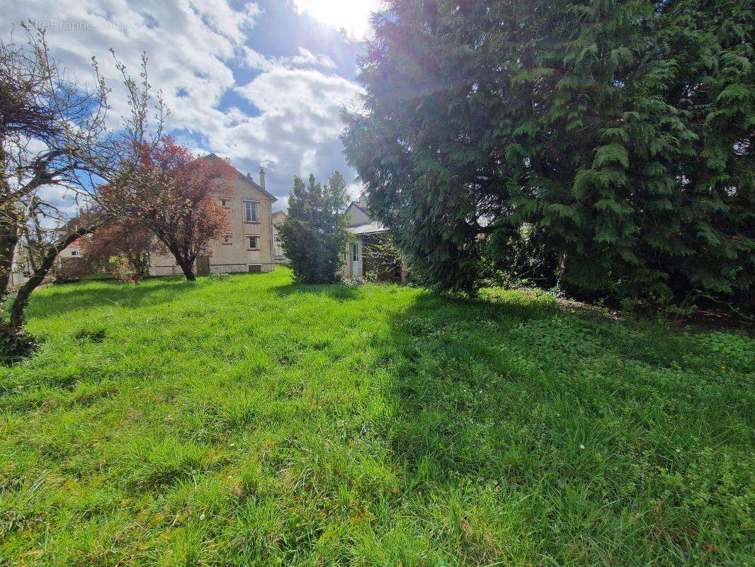 Maison à SELLES-SUR-CHER