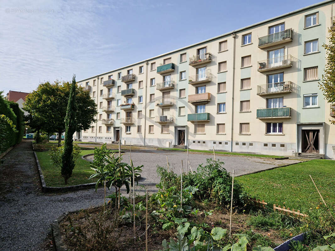 Appartement à FONTAINE