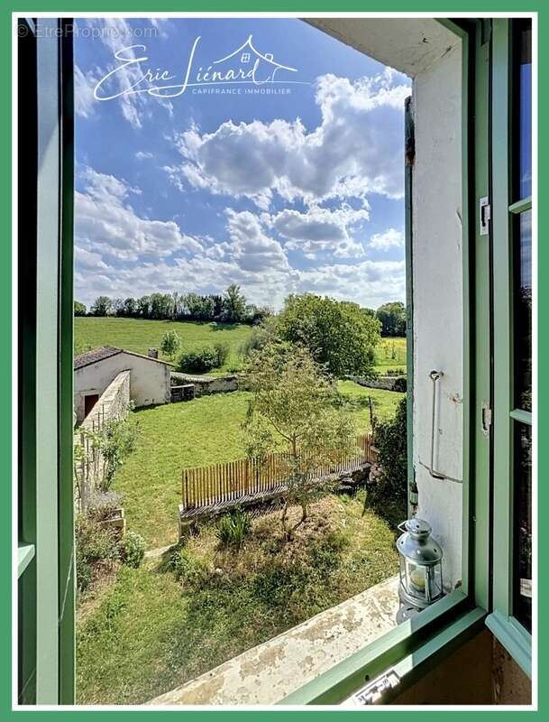 Maison à PAMPROUX
