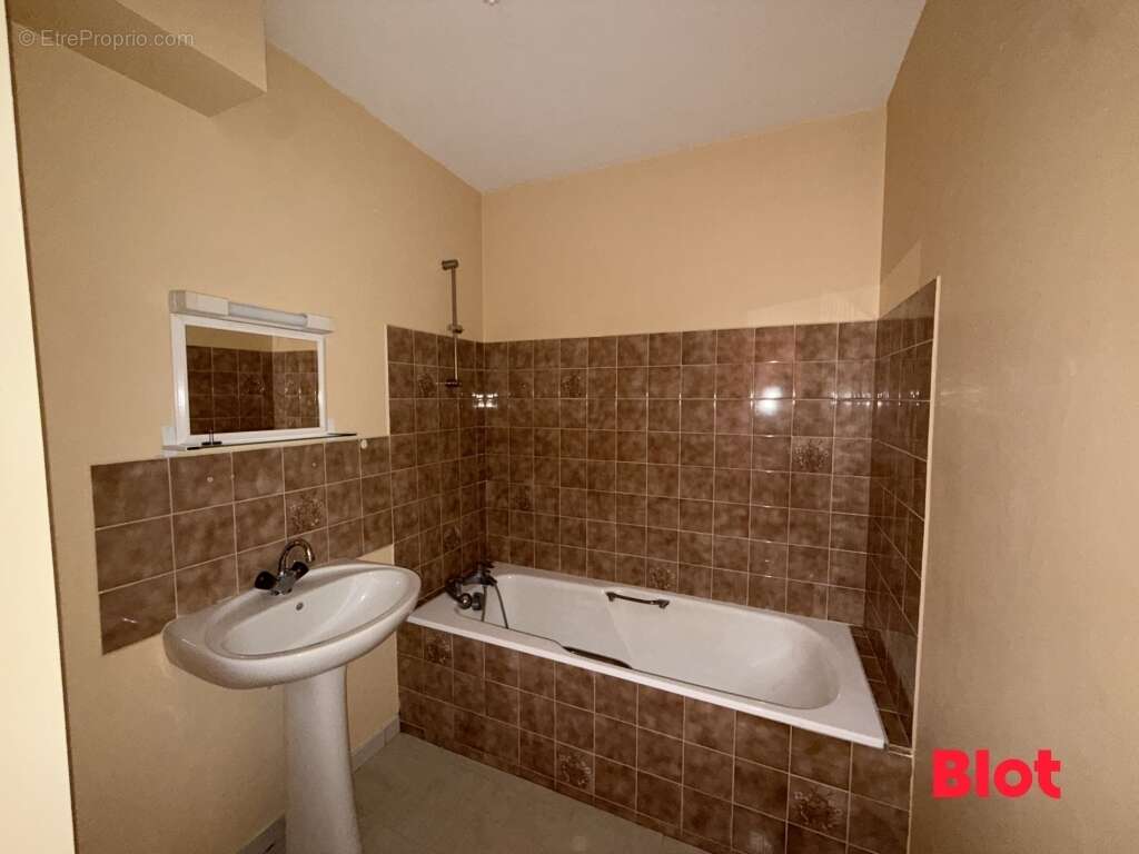 Appartement à VERN-SUR-SEICHE