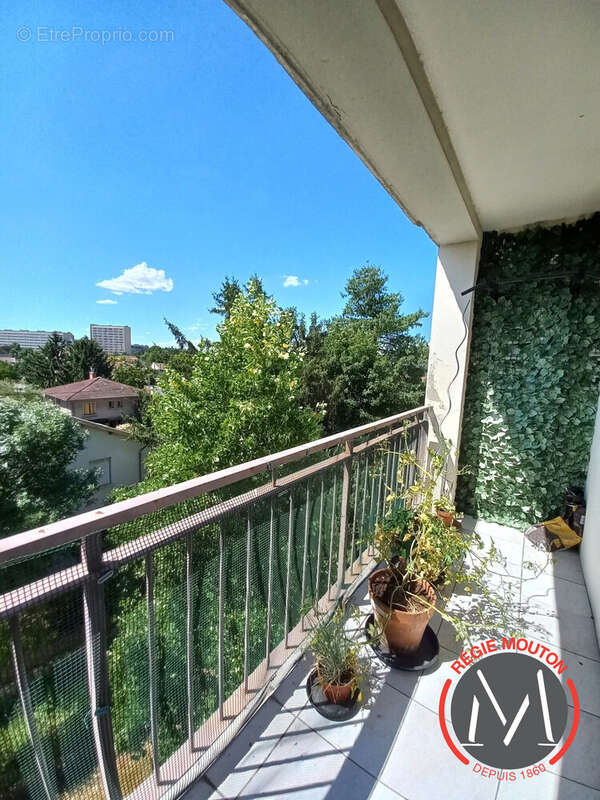 Appartement 59 m² à Bron  - photo 6
