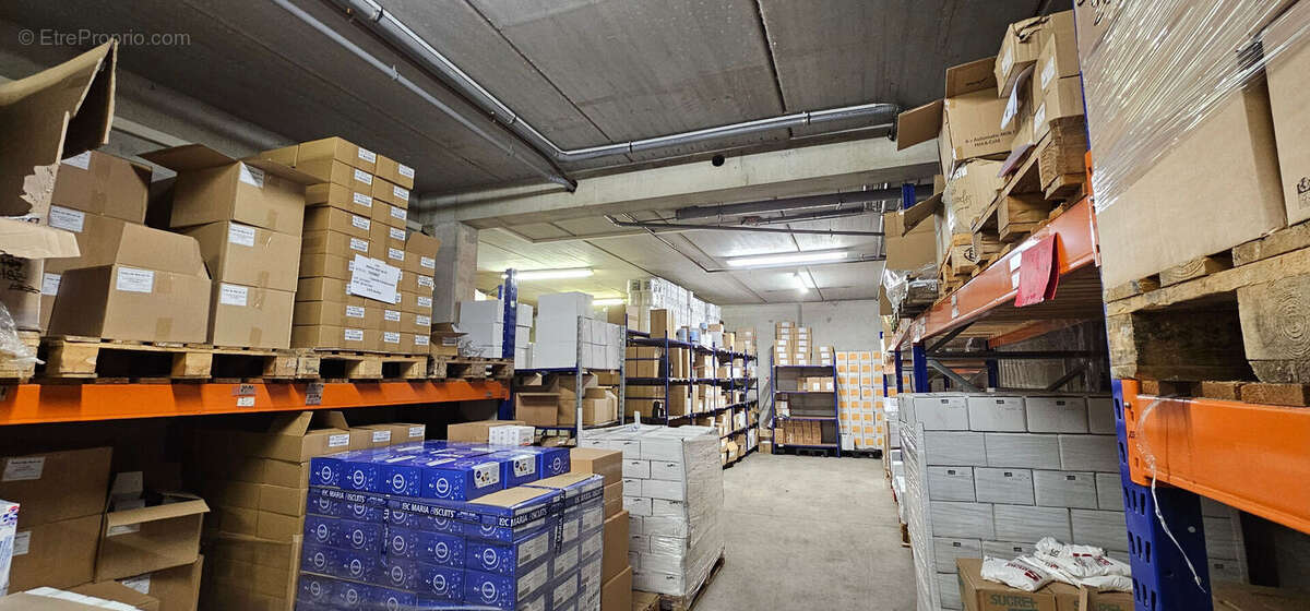 Commerce à PLOMELIN