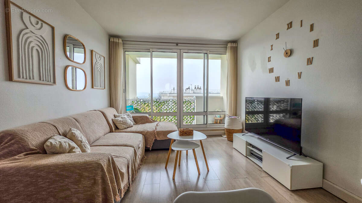 Appartement à CARRIERES-SUR-SEINE