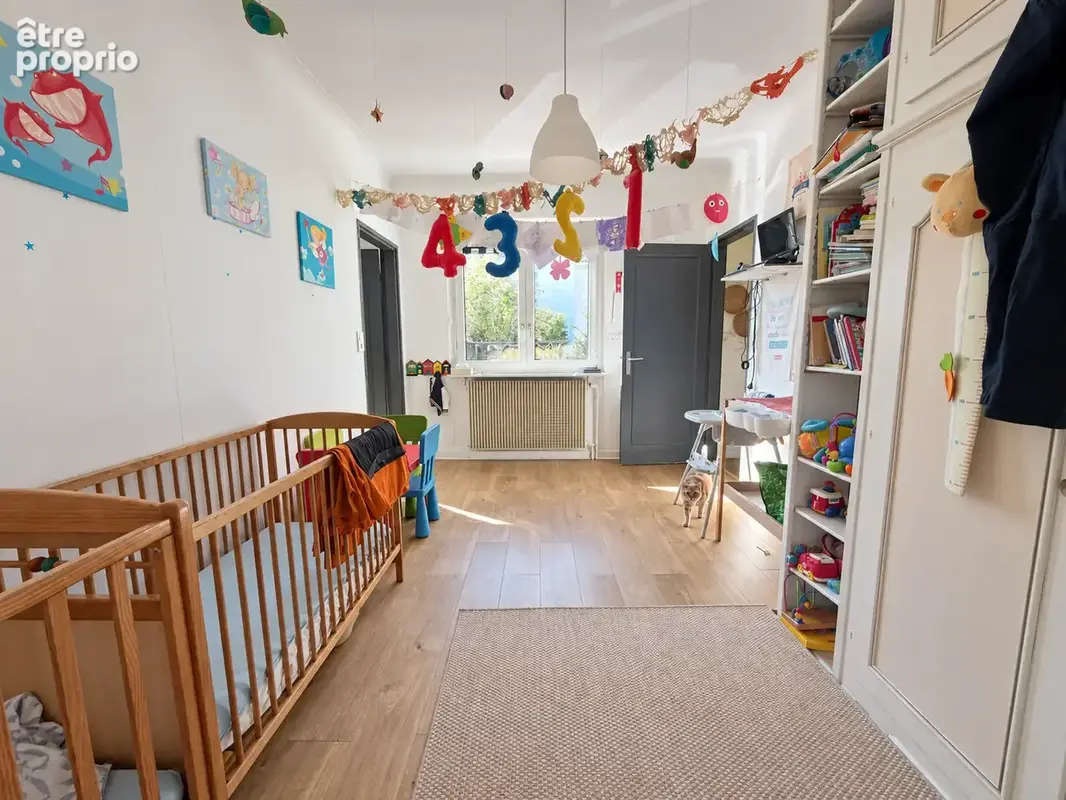 Maison 5 pièces rénovée   4 chambres vie de plain-pied et grand jardin intimiste - photo 12