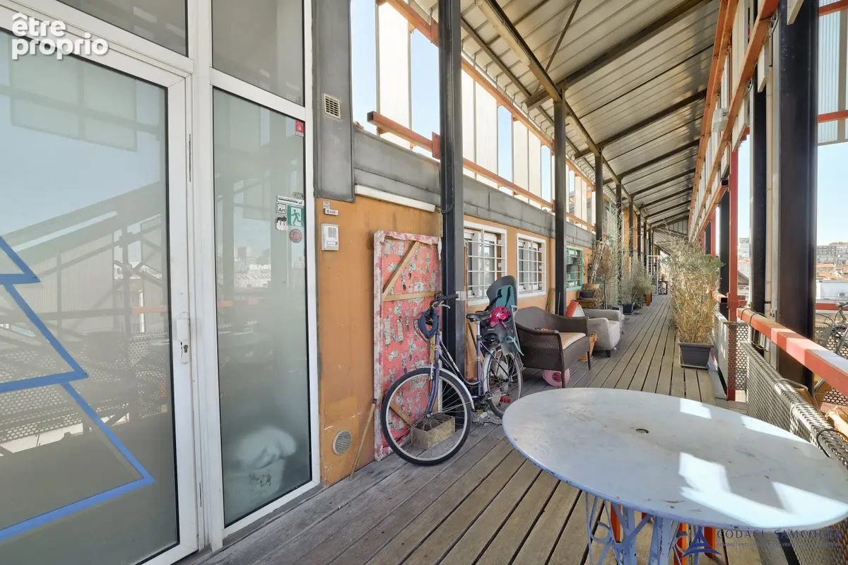 Loft - Quartier Pierre et Marie Curie - Ivry Sur Seine 5 pièce(s) 164.76 m2 - photo 11